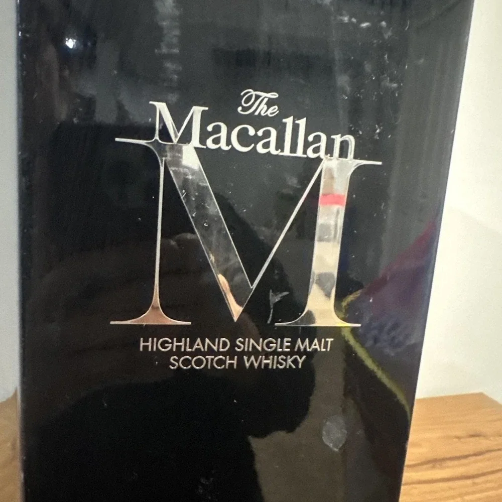 Macallan M Single Malt Scotch Whisky Original Display Case Box Black Mirrors 19